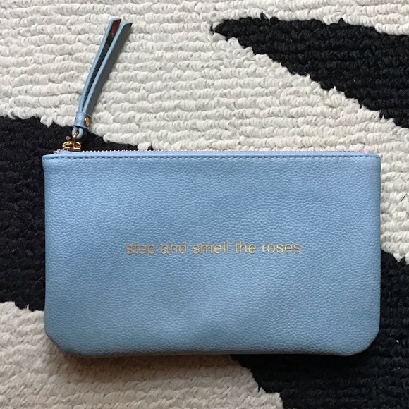 NWOT Love & Lore small zippered pouch - Picture 2 of 6